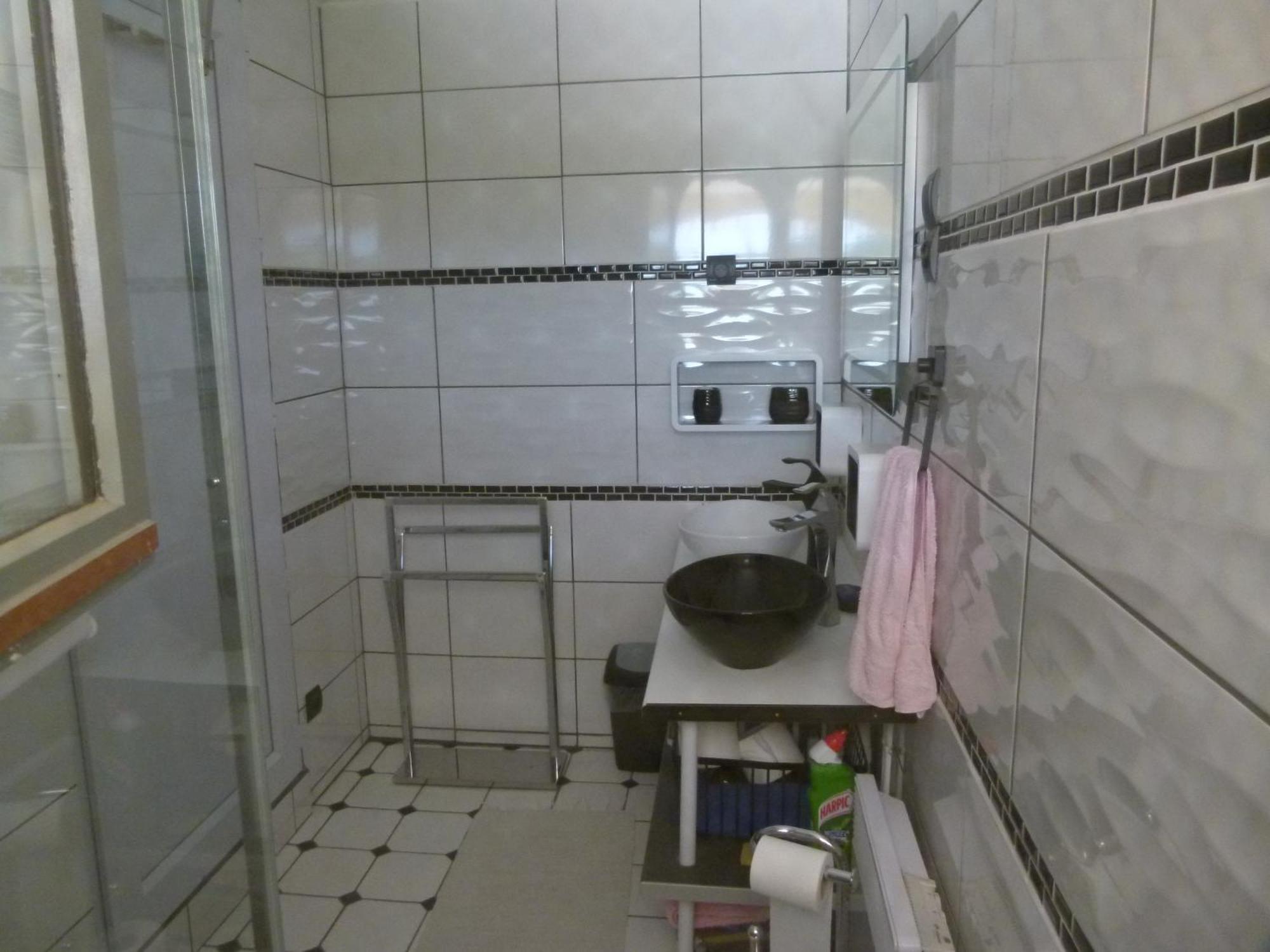 Bed and Breakfast Notre Vie La Roussas Екстер'єр фото